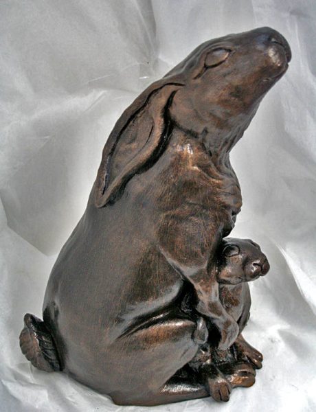moondancer-hare-sculpture