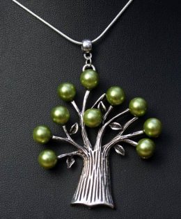 pearl-tree-pendant