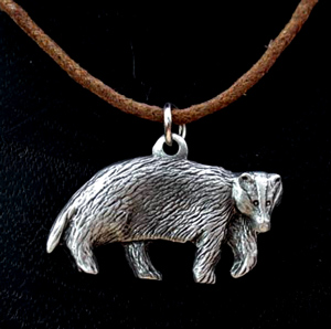 badger-necklace