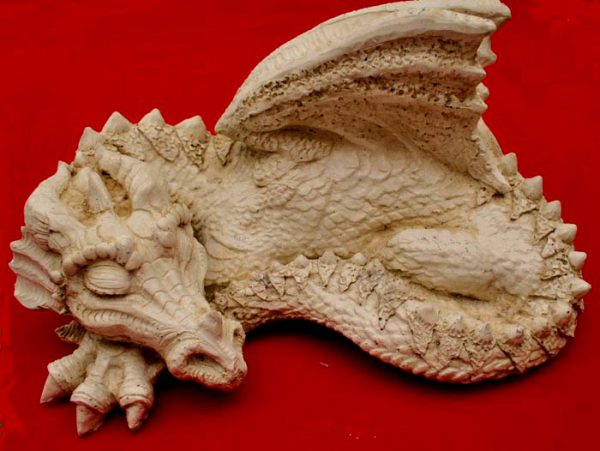 dragon-sleeping-sculpture