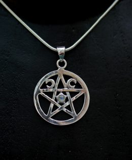 silver-pentacle-necklace