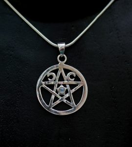 silver-pentacle-necklace