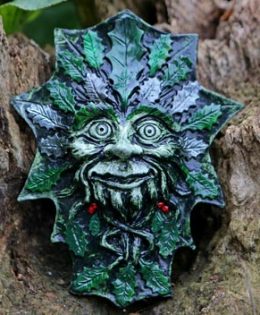 jolly-holly-green-man-sculpture