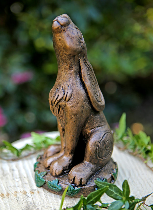 ivy-hare-sculpture